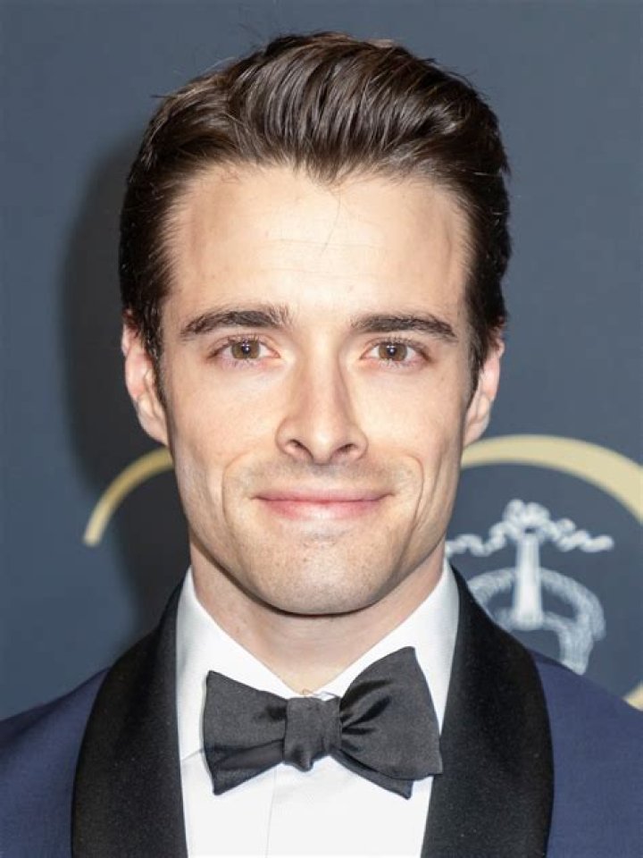 Corey Cott’s Wife: Who is Corey Cott Dating?
